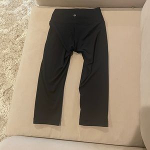 Lulu lemon cropped black leggings